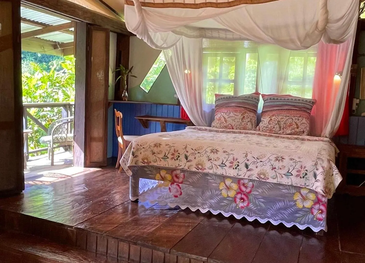 Cocoa Cottage Roseau 3*,  Dominica